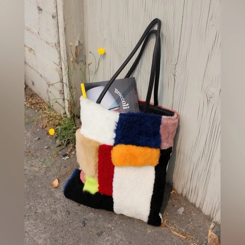 • Primecut • Shearling Patchwork Totebag - Picture 2 of 7